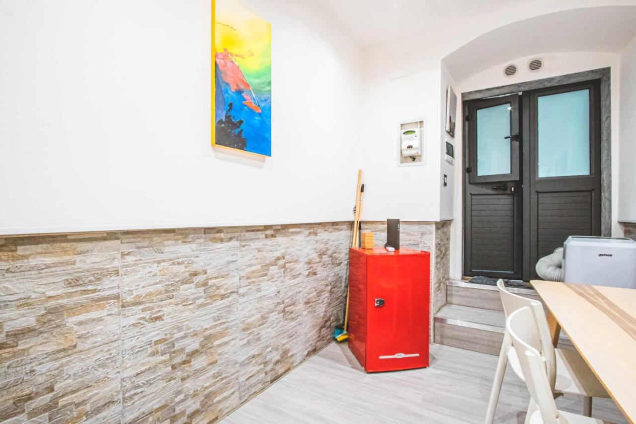 The Castle Apartment Bari Exterior foto
